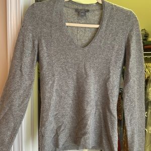 Ann Taylor grey cashmere sweater XS